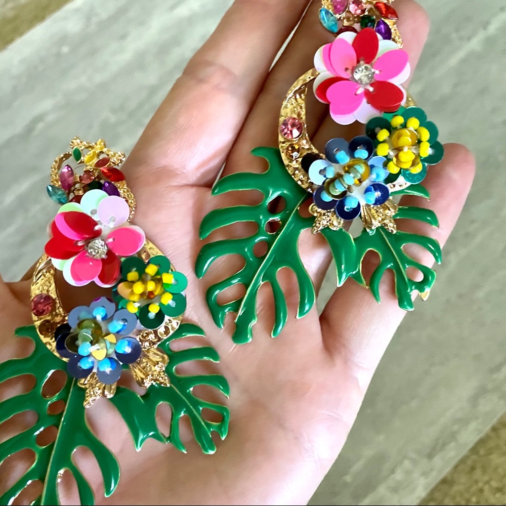 Zara Rio Monstera Earrings - Picture 5 of 7